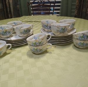 Metasco " forget me knots" snack plates/cups